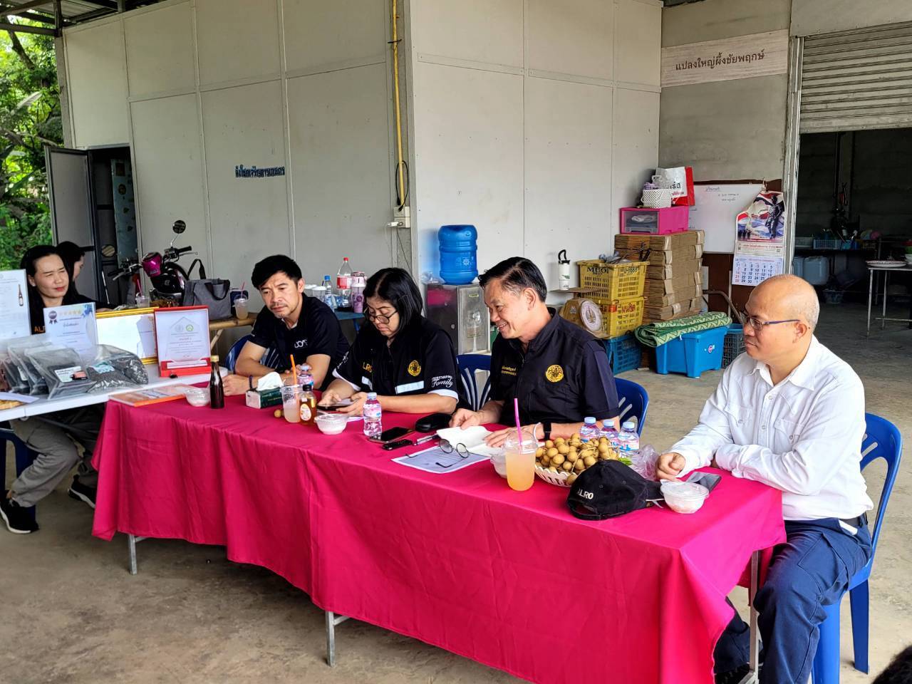 title - หัวหน้าผู้ตรวจราชการ ส.ป.ก. ลงพื้นที่ติดตามการพัฒนากลุ่มแปลงใหญ่ลำไยและกลุ่มเลี้ยงผึ้งบ้านชัยพฤกษ์ จังหวัดเชียงราย